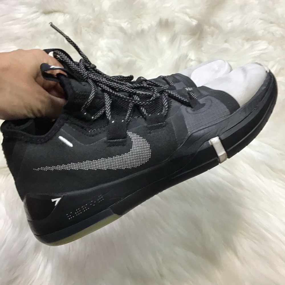 Nike Kobe AD Exodus White Toe Black White AR5515-002 Men's 5.5